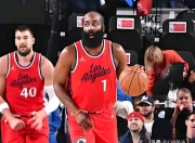 开云体育APP下载-包含尼克斯碾压江苏队，哈登点燃赛场的词条