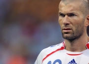 开云体育入口-孔德点燃赛场，勒沃库森轻取皇马，一场颠覆预期的战术胜利