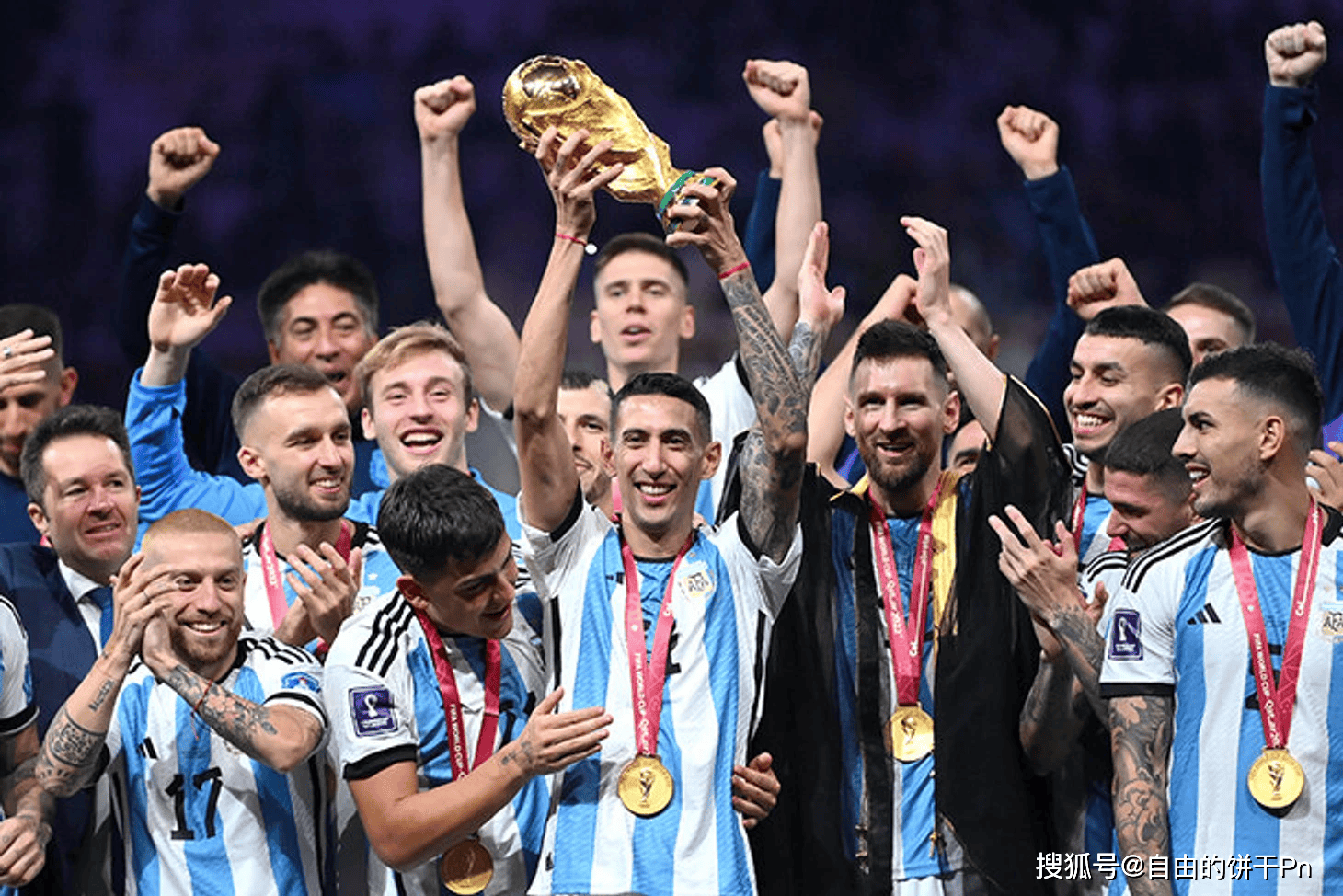 阿根廷横扫瑞典,迪马利亚惊艳世界的简单介绍 阿根廷横扫瑞典,迪马利亚惊艳世界的简单介绍