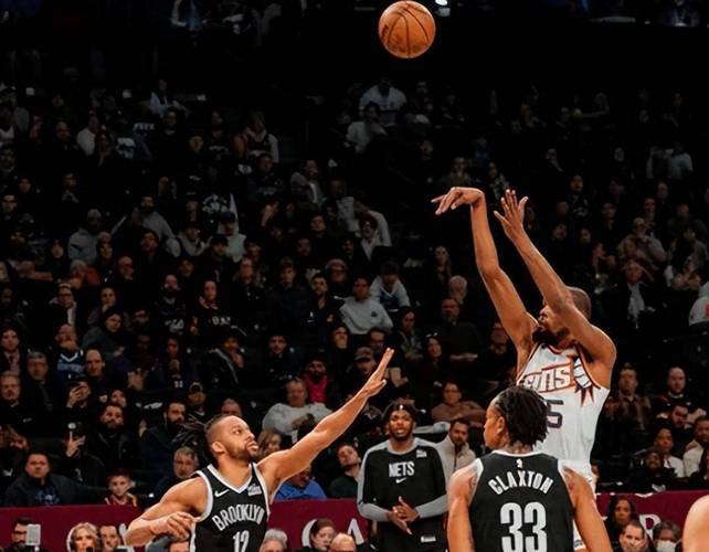 包含篮网鏖战爵士，乔治绝境逆转的词条