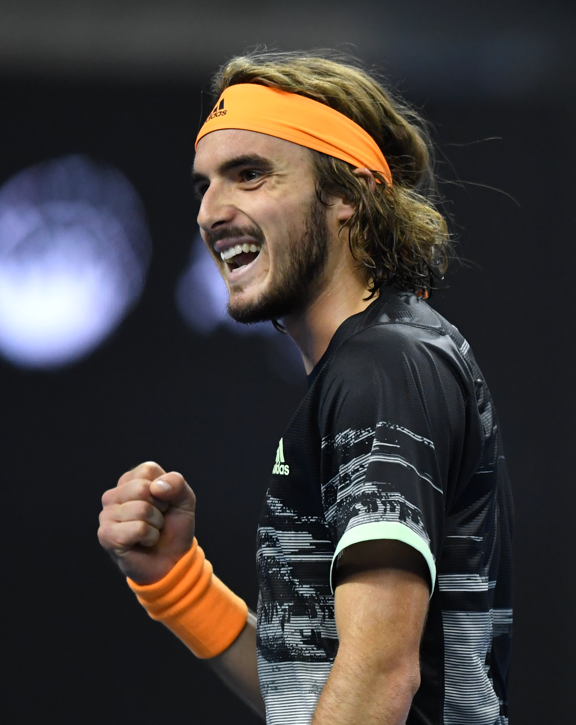 美国网球队血洗世界网球队，西西帕斯一己之力扛起全队