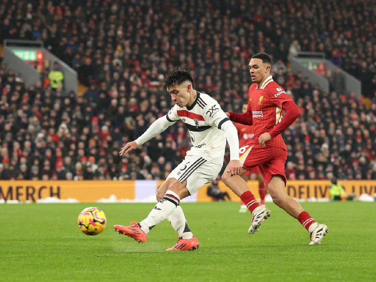 曼联客场挑战罗马,争夺欧洲赛事胜利的简单介绍 曼联客场挑战罗马,争夺欧洲赛事胜利的简单介绍