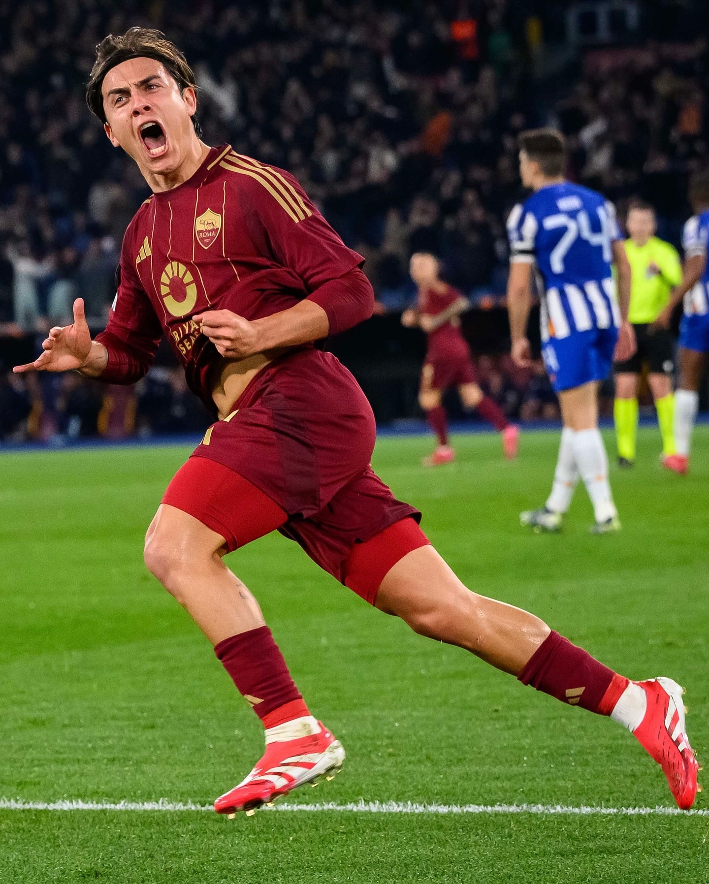 包含罗马客场逆转维罗纳，迎来三连胜的词条