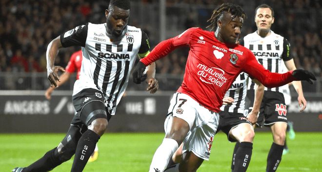 雷恩主场战胜里昂,跻身联赛前四的简单介绍 雷恩主场战胜里昂,跻身联赛前四的简单介绍