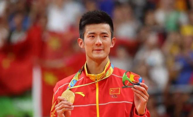 中国羽毛球队完胜日本羽毛球队，谌龙爆发神勇的简单介绍