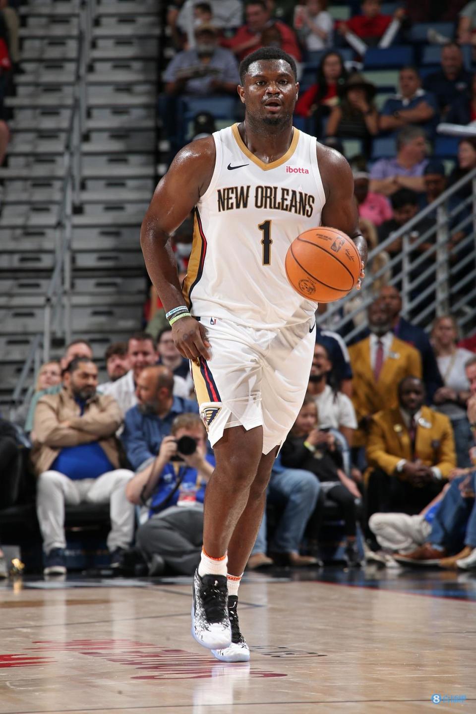 关于新疆队翻盘魔术，锡安关键制胜的信息