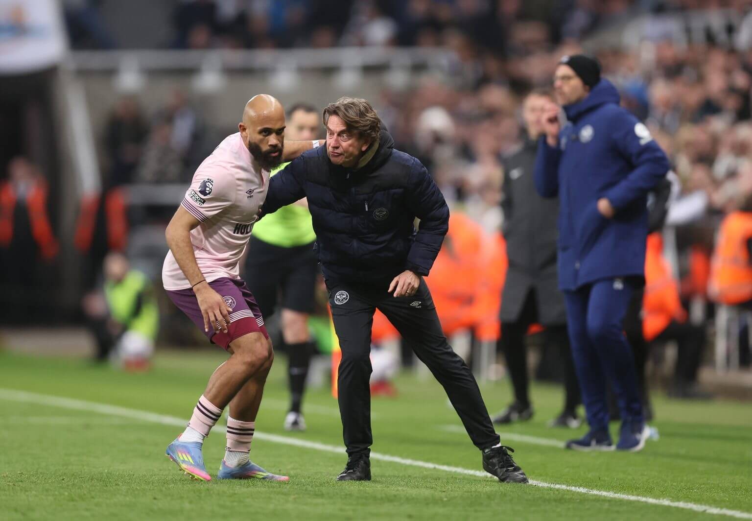 包含切尔西轻取乌克兰，贝林厄姆刷新纪录的词条