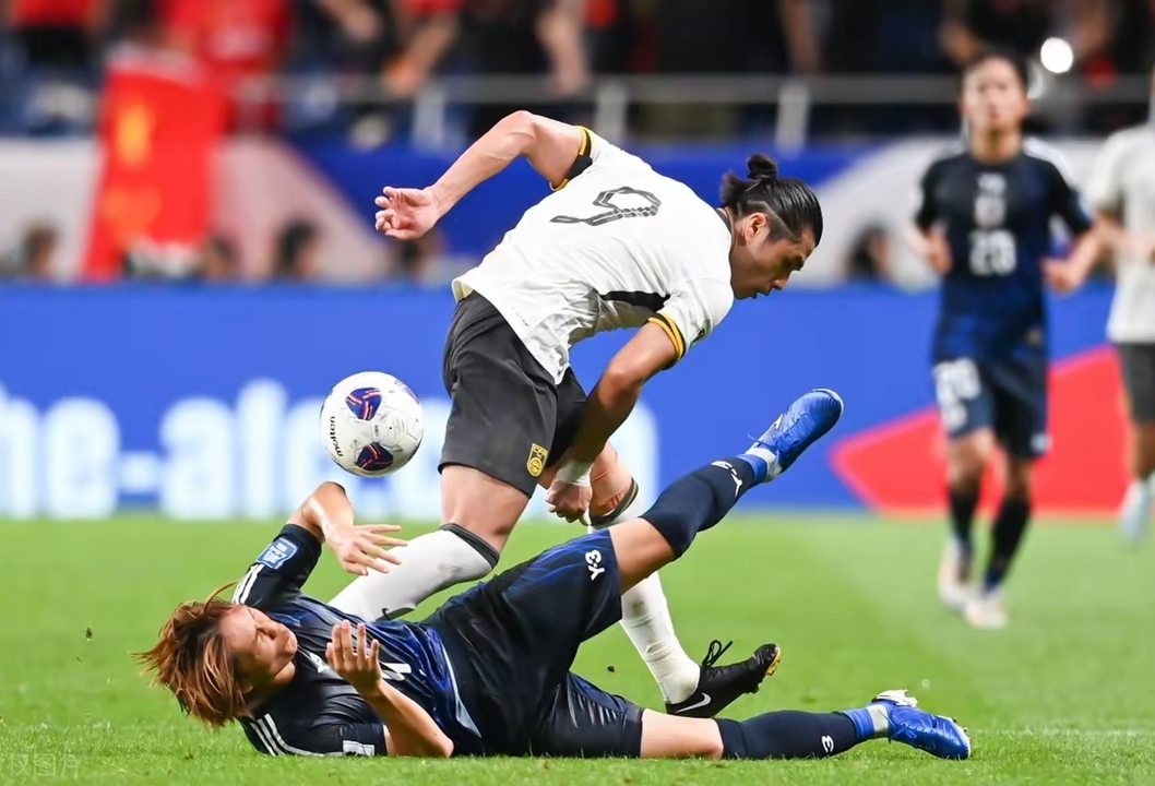 包含日本队鏖战泰国队，马琳点燃赛场的词条