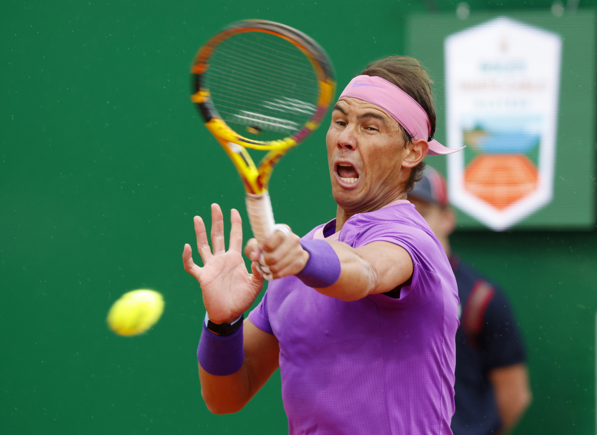 关于蒙特卡洛大师赛逆转拉沃尔杯，纳达尔统治全场的信息