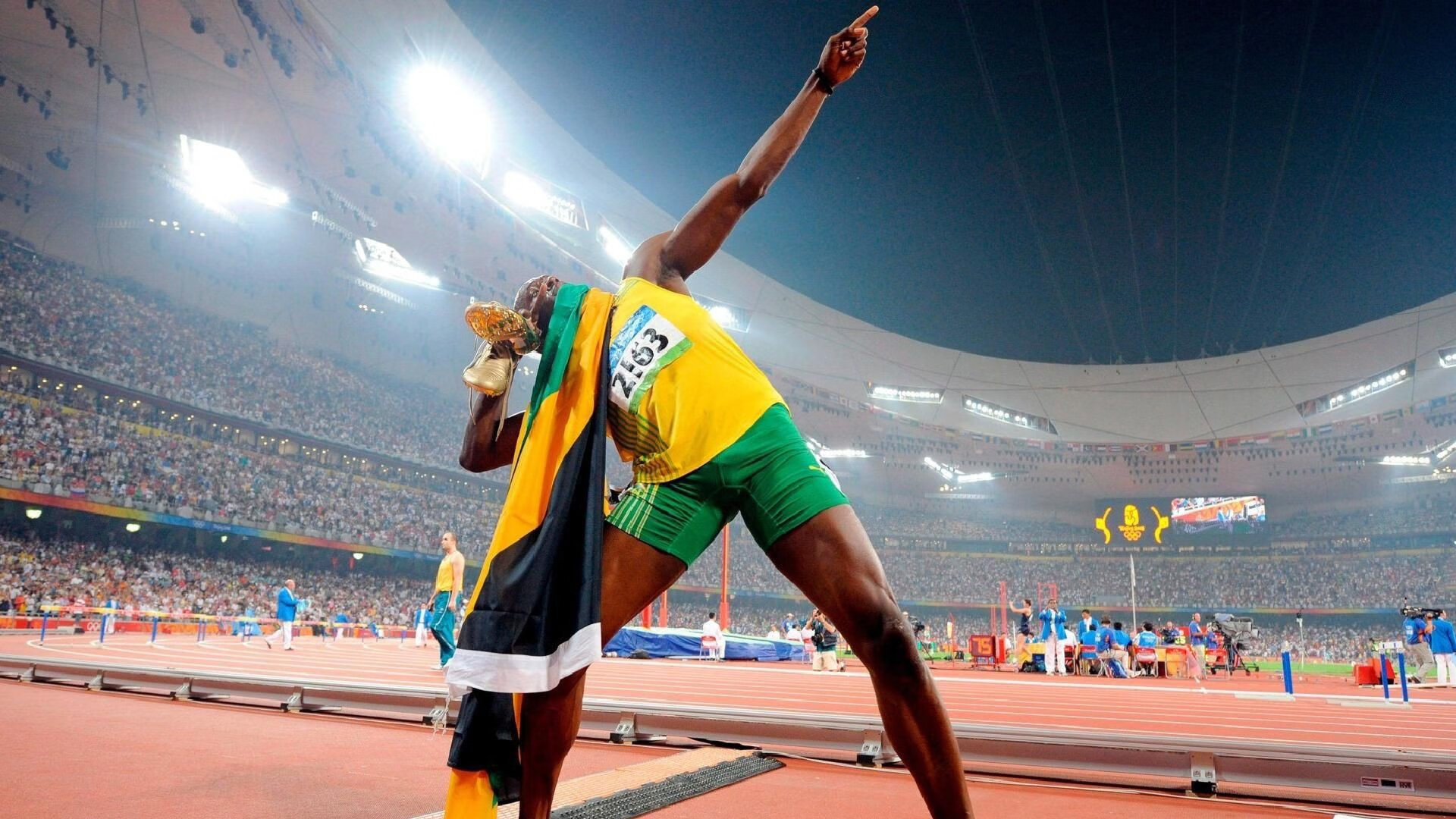 跨越时空的赛场传奇，广厦压哨绝杀湖人，米切尔世界杯展统治力