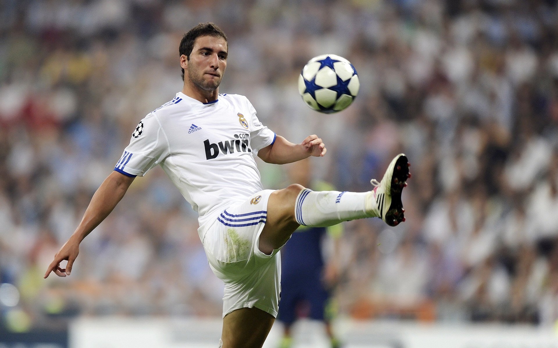 瑞士钟摆的精密胜利，坎特统治全场，马竞憾负于战术纪律