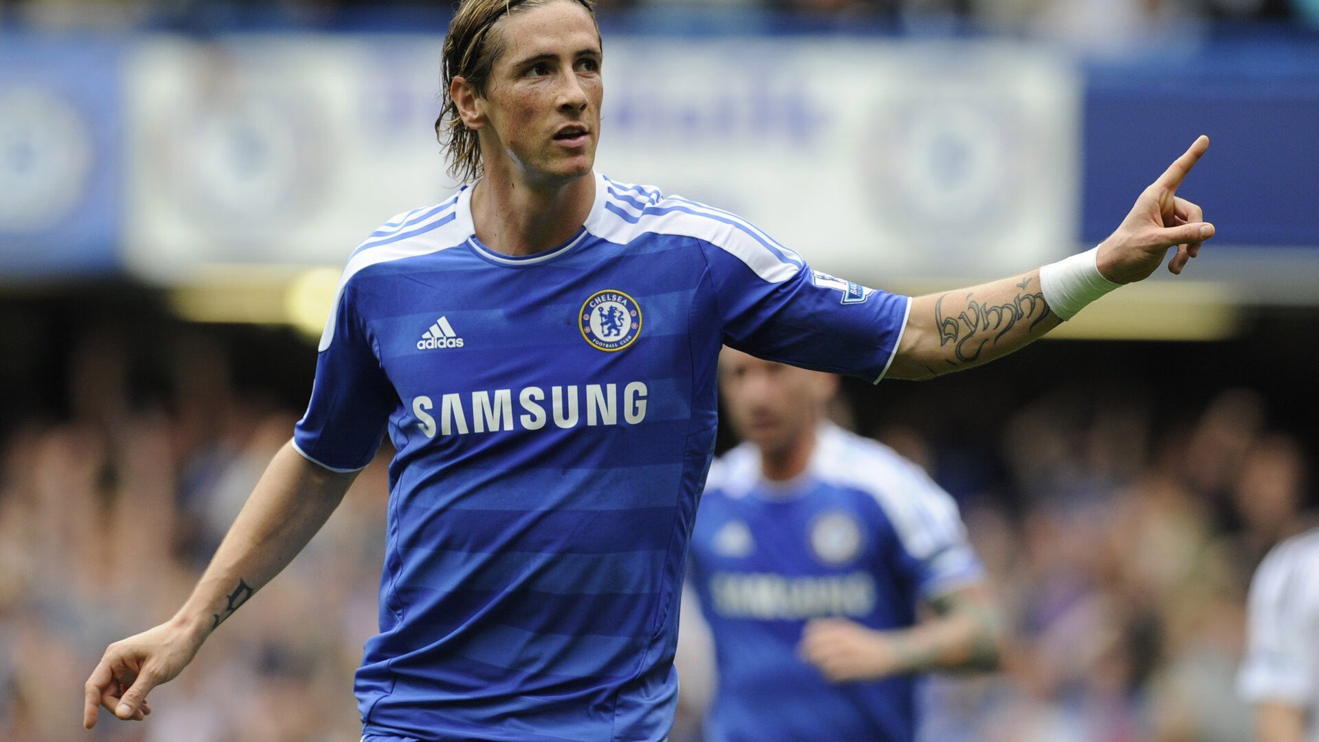 阿什拉夫一剑封喉，哥伦比亚式坚韧助球队险胜里昂